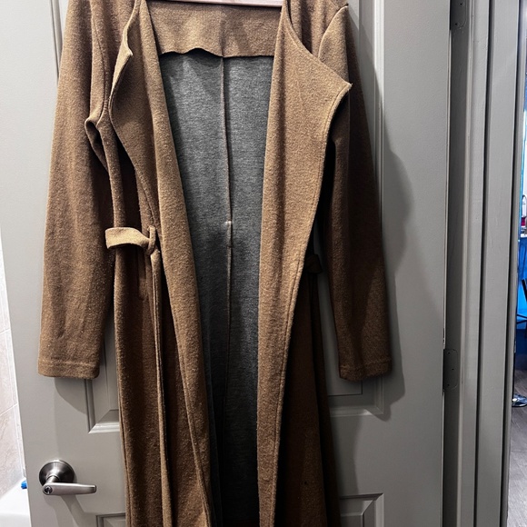 Trench Coat - Picture 4 of 6
